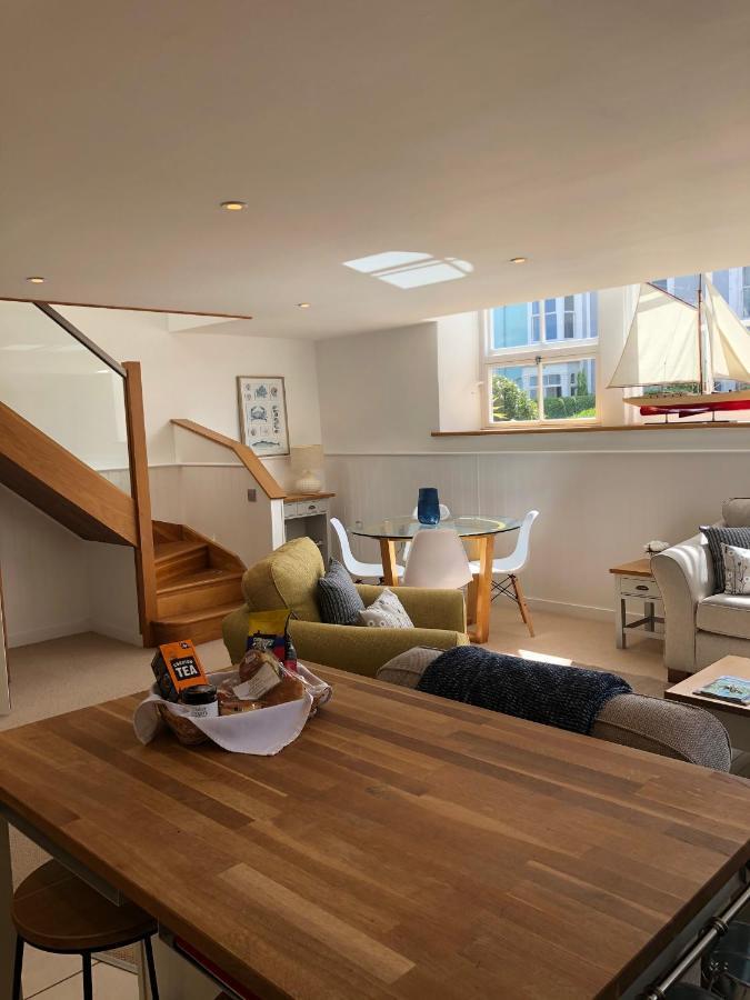 The Old English Rooms Falmouth Luaran gambar