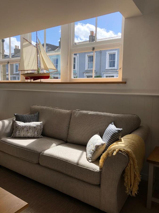 The Old English Rooms Falmouth Luaran gambar